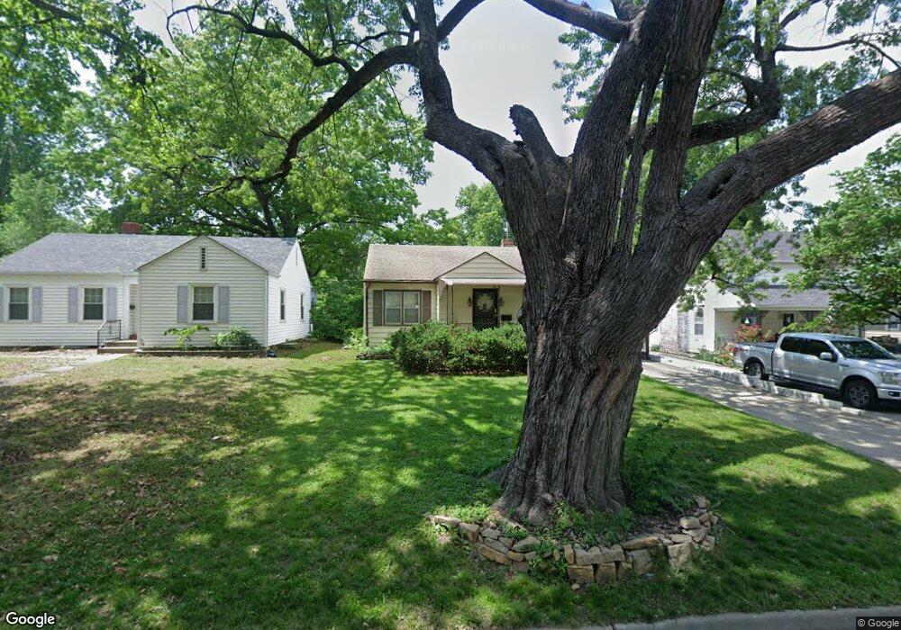 2507 SW Beverly Ct, Topeka, KS 66611 - photo 1