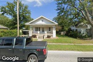 203 Central St, Cisne, IL 62823