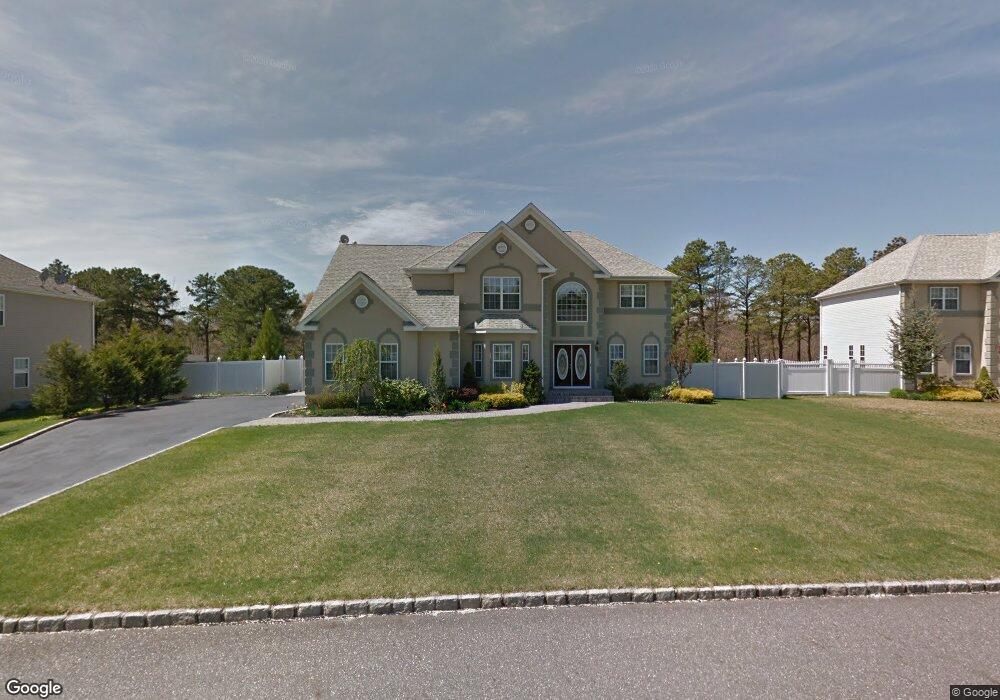 8 Jordan Dr, Medford, NY 11763 - photo 1