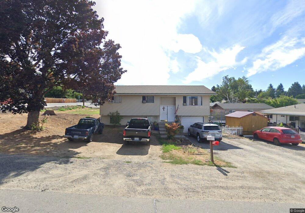 925 N Iowa Ave, East Wenatchee, WA 98802 - photo 1