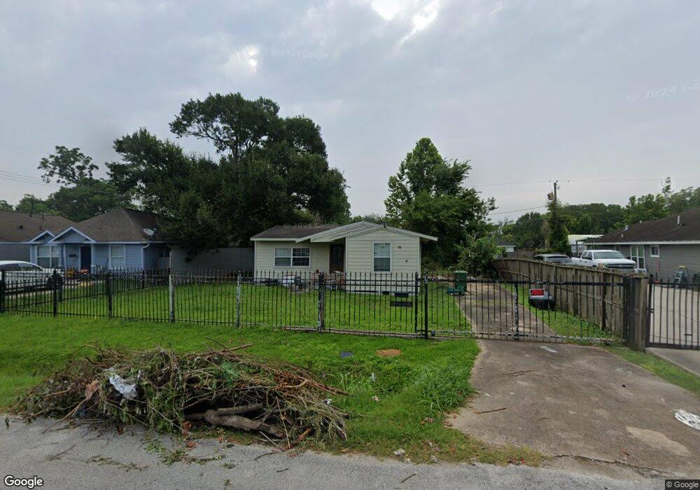 9638 Edgeworth St, Houston, TX 77093 - photo 1