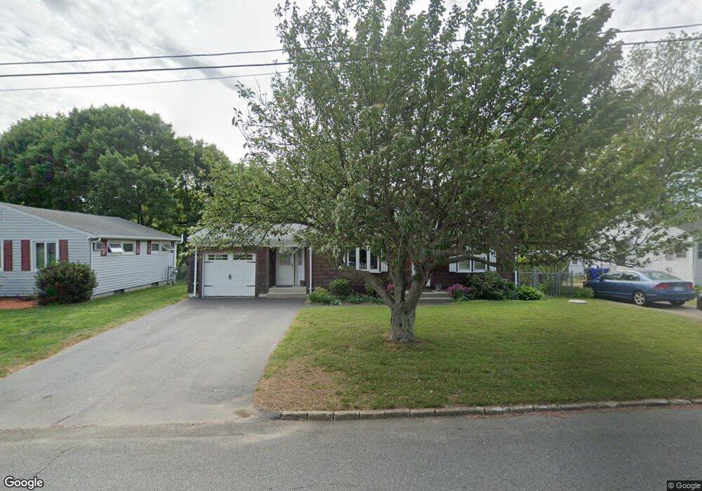 81 Border St, West Warwick, RI 02893 - photo 1