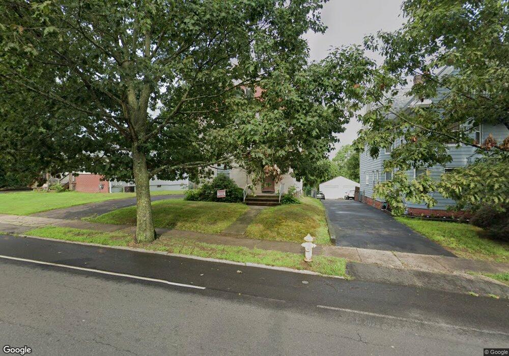 1050 Townsend Ave, New Haven, CT 06512 - photo 1