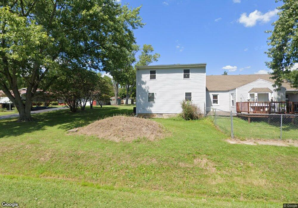 1024 Cedar St, Harrisburg, IL 62946 - photo 1
