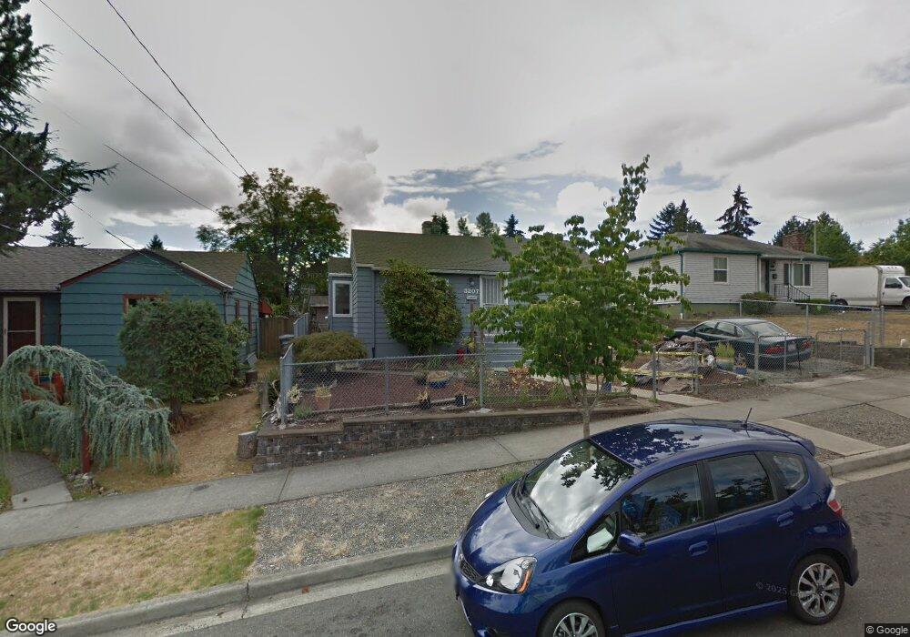 3207 S 136th St, Tukwila, WA 98168 - photo 1