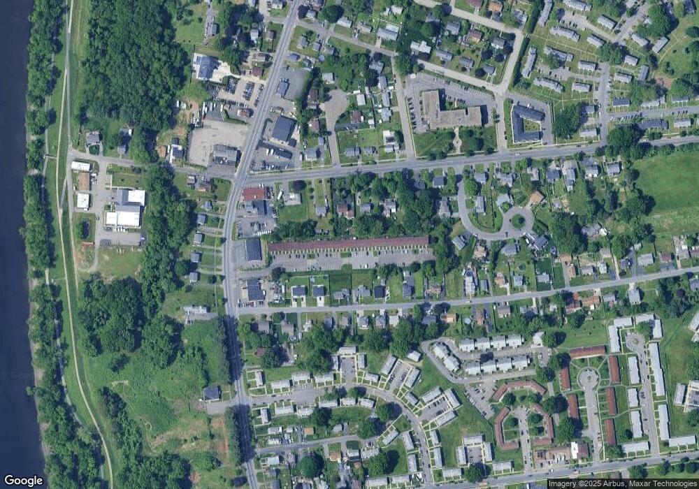 343 Chicopee St unit 30, Chicopee, MA 01013 - photo 1