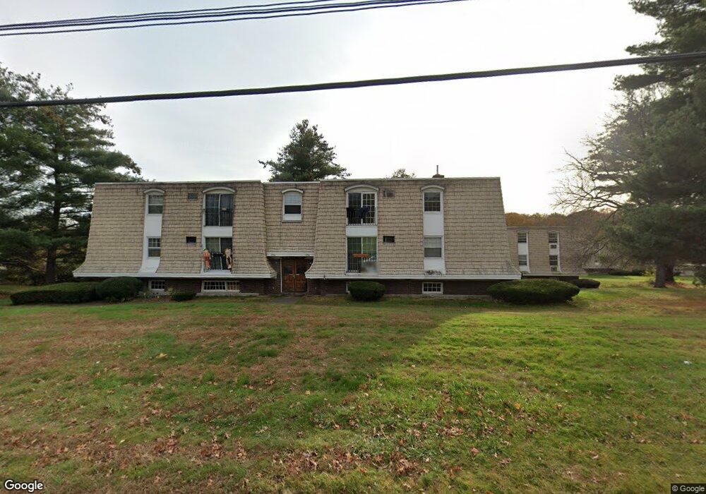 1204 Middle Turnpike W unit C1, Manchester, CT 06040 - photo 1