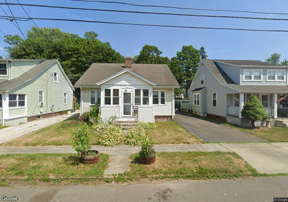 17 Deerfield St, East Haven, CT 06512 - photo 1