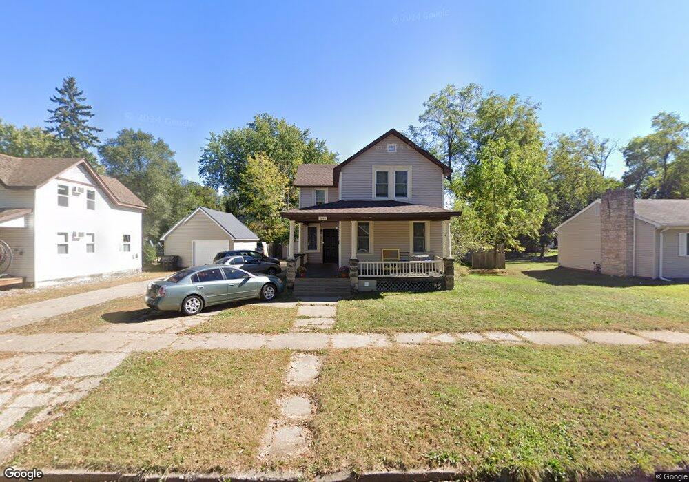 1308 8th St E, Menomonie, WI 54751 - photo 1