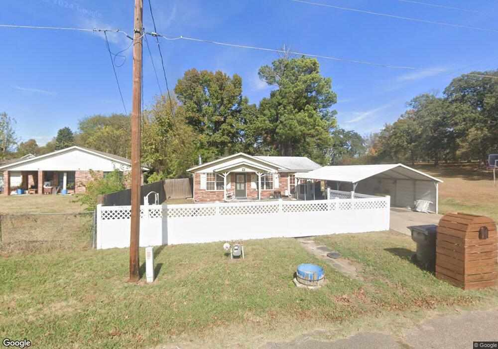 301 W 14th St, Okmulgee, OK 74447 - photo 1