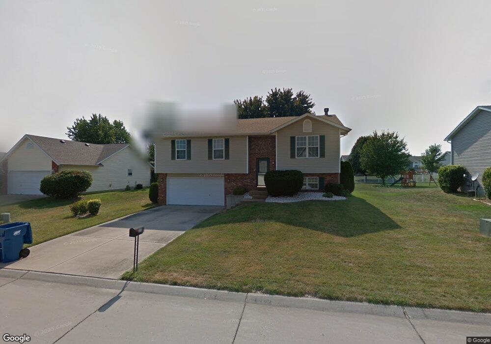 116 Ridge Dr, Maryville, IL 62062 - photo 1