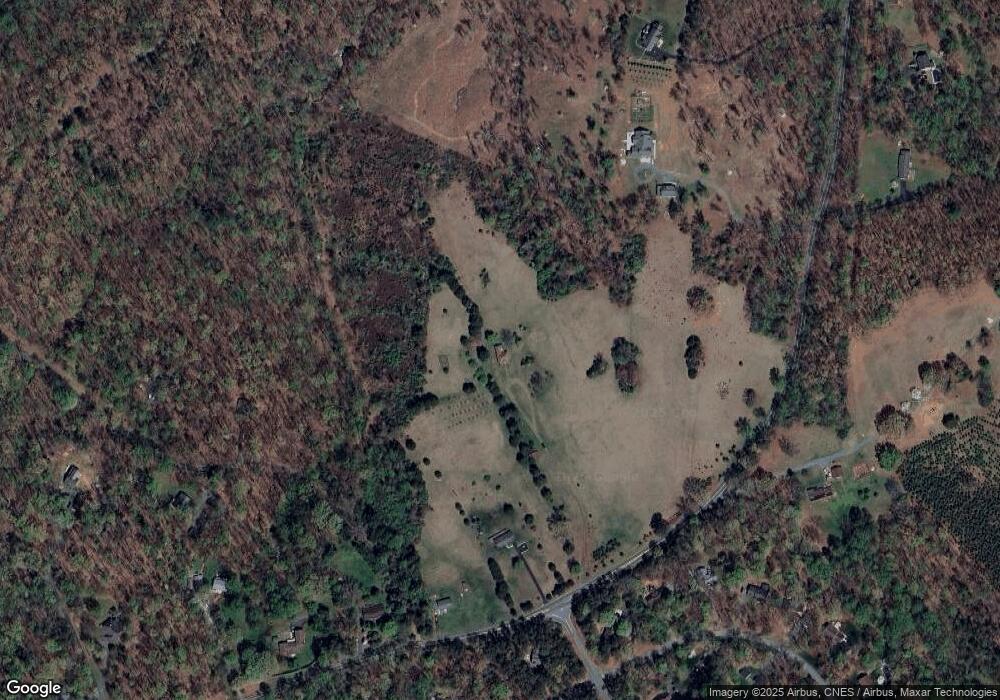 4658 Advance Mills Rd unit B, Earlysville, VA 22936 - photo 1