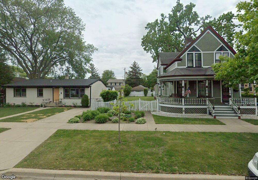 1353 E Algonquin Rd, Des Plaines, IL 60016 - photo 1