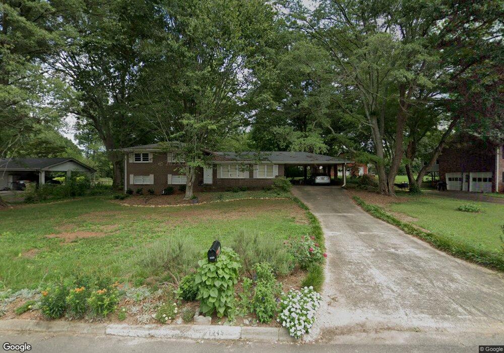 1749 Poinsetta Dr, Marietta, GA 30062 - photo 1