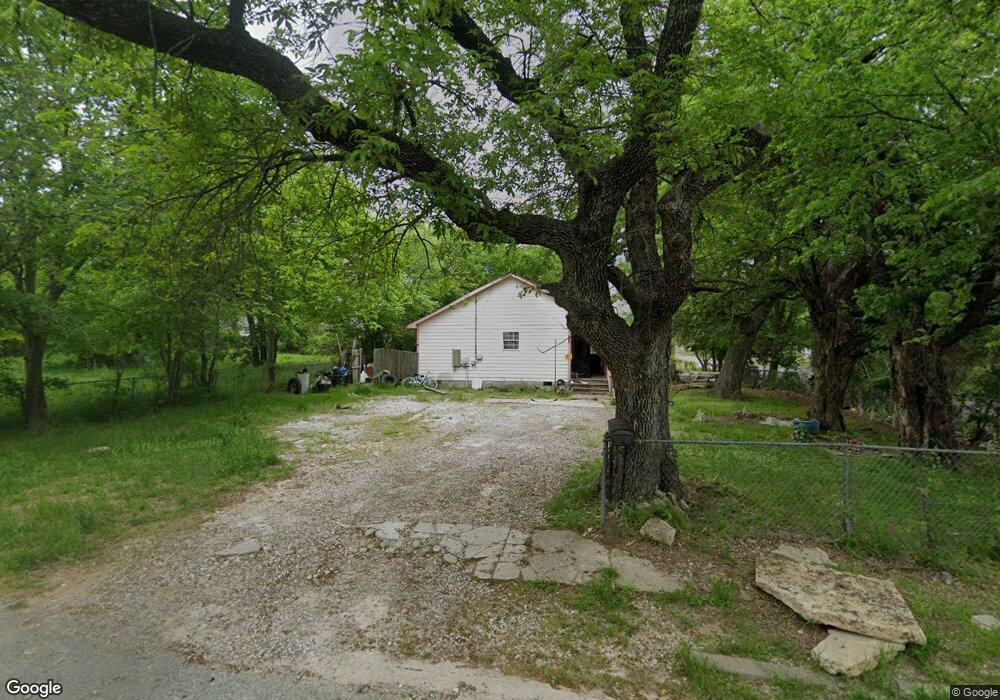 619 E 2nd St, Bonham, TX 75418 - photo 1