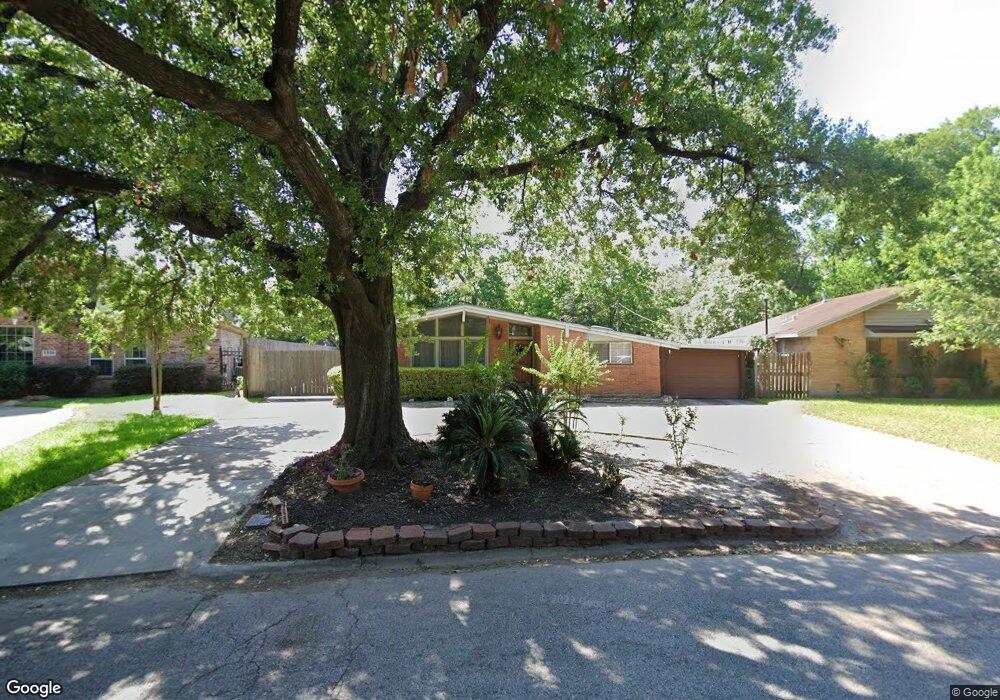 1322 W 31st St, Houston, TX 77018 - photo 1