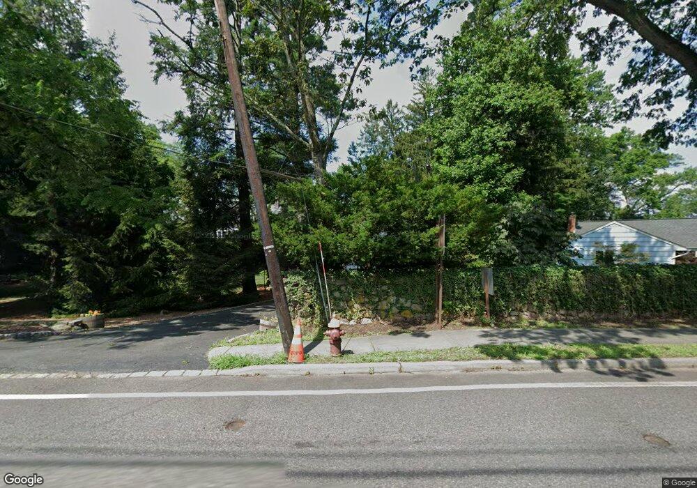 1013 Franklin Turnpike, Allendale, NJ 07401 - photo 1