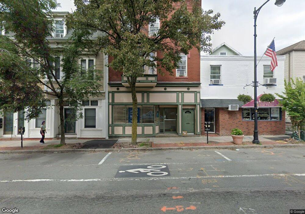 401 Cambridge St unit 2, Cambridge, MA 02141 - photo 1