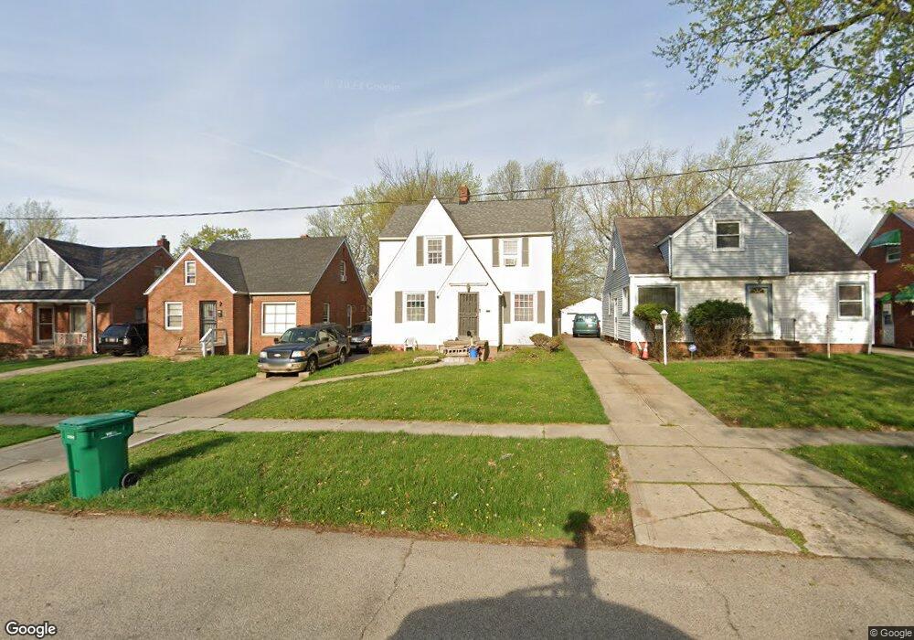 5042 Erwin St, Maple Heights, OH 44137 - photo 1