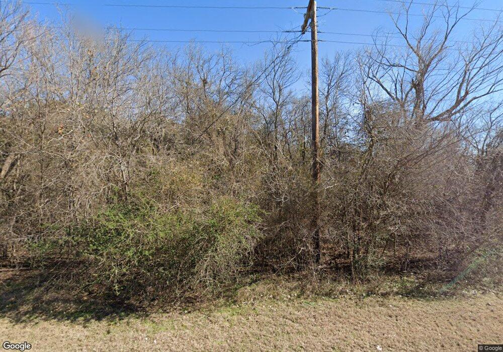 3215 Crystal Lake Dr, Granbury, TX 76049 - photo 1