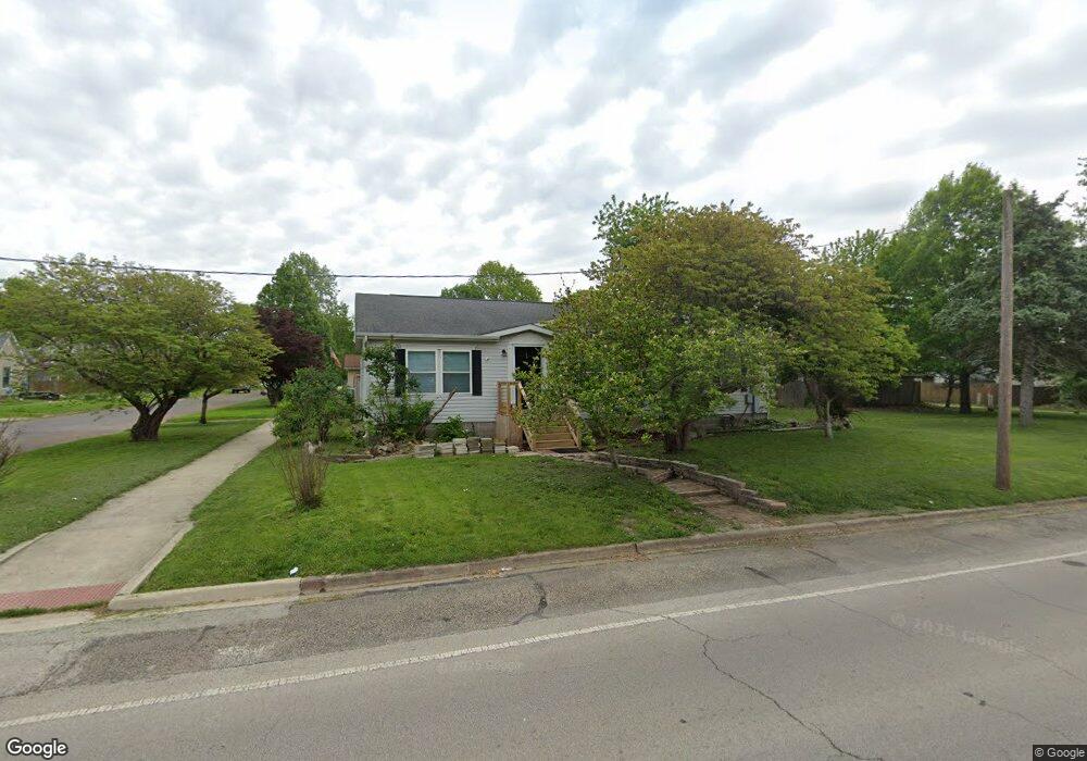 2621 Champaign Ave, Mattoon, IL 61938 - photo 1