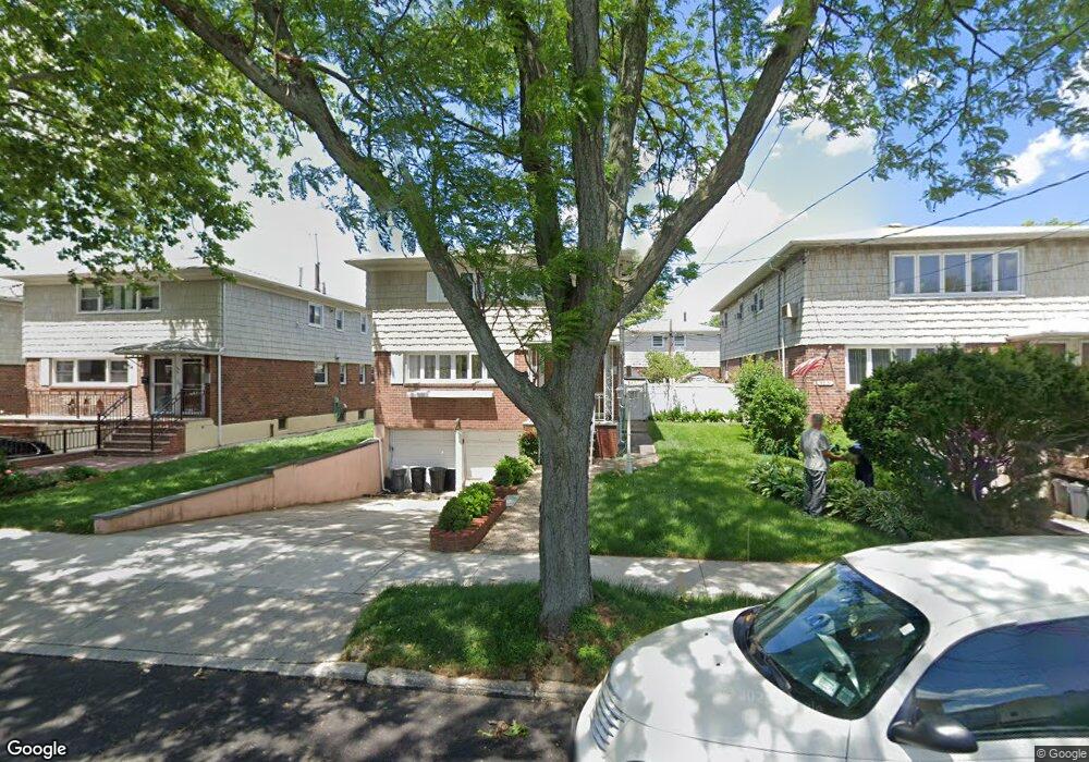 14627 25th Dr unit 2 Fl, Flushing, NY 11354 - photo 1
