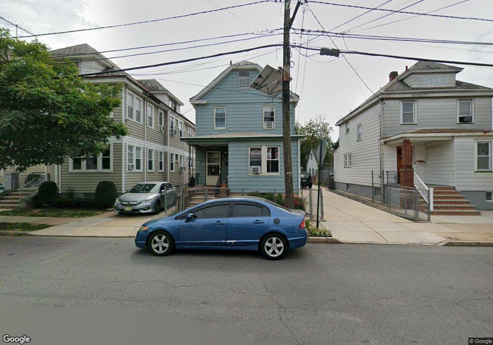198 Powers St, New Brunswick, NJ 08901 - photo 1
