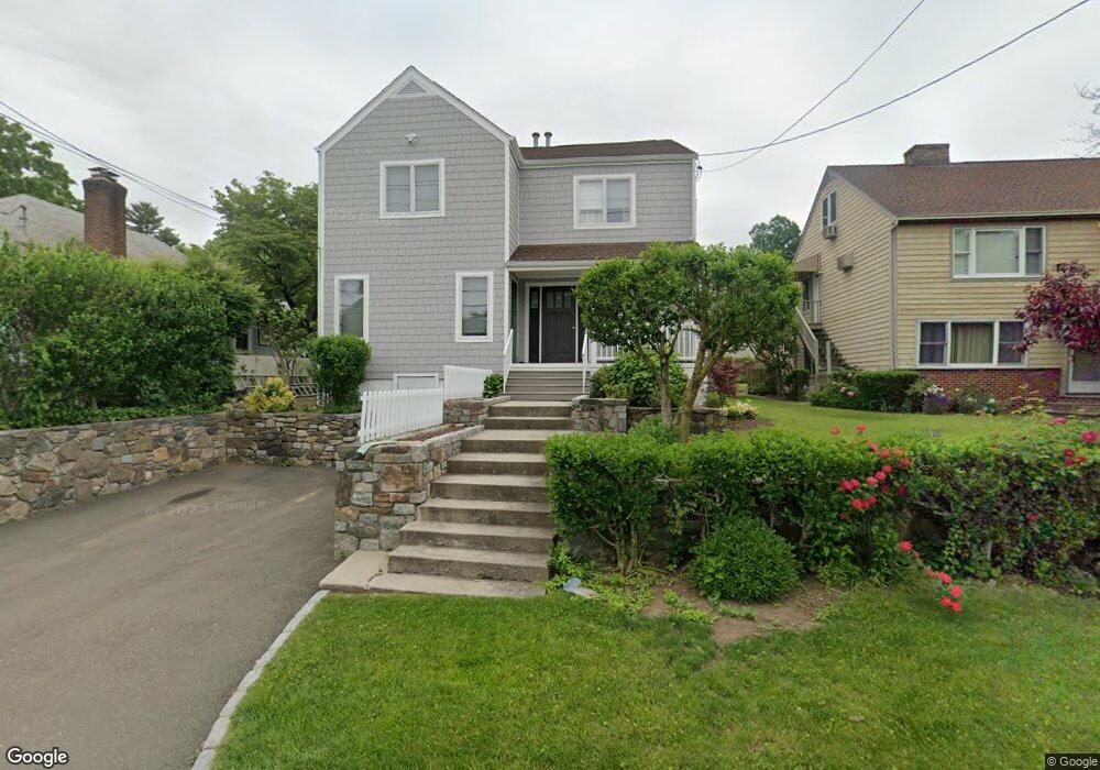 105 Pemberwick Rd, Greenwich, CT 06831 - photo 1