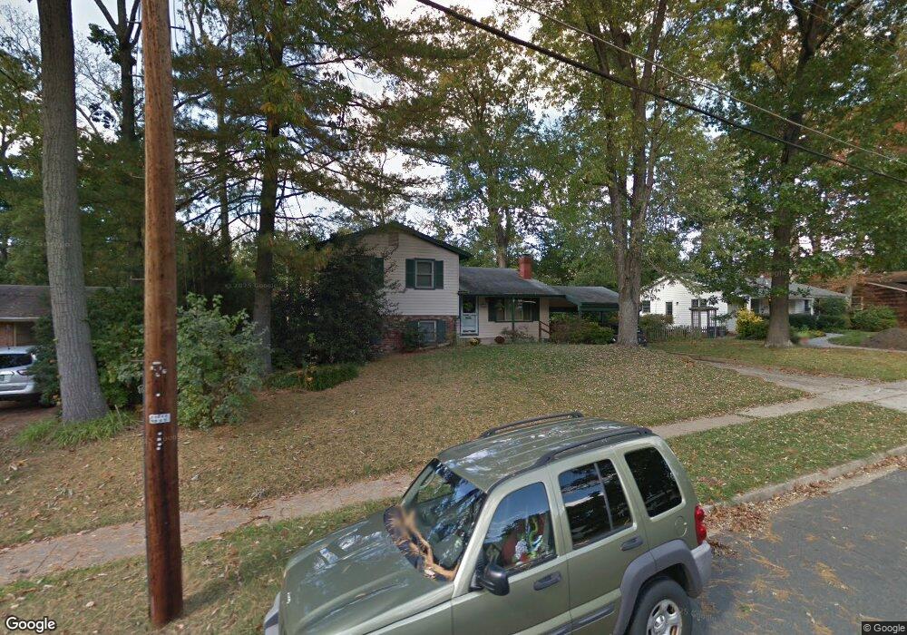 2234 William And Mary Dr, Alexandria, VA 22308 - photo 1