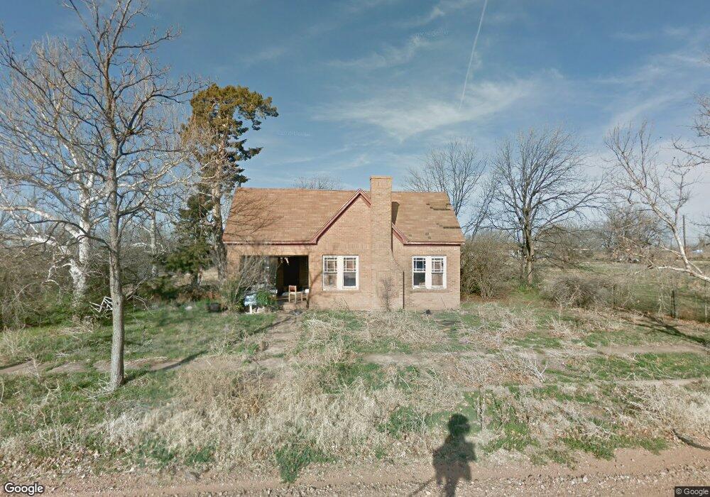 910 Amity Ave  