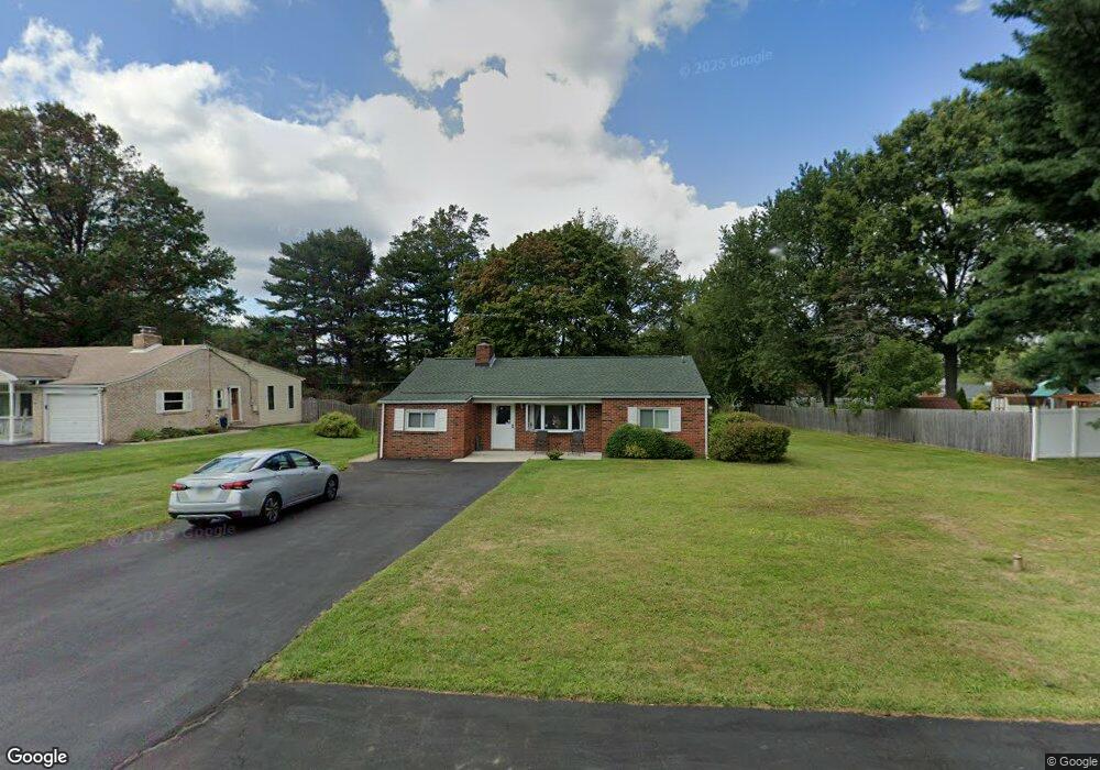 1417 Marlyns Ln, North Wales, PA 19454 - photo 1