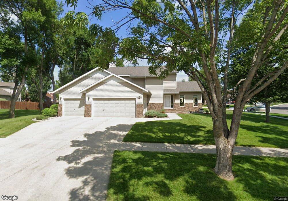 2701 Lilac Ln N, Fargo, ND 58102 - photo 1