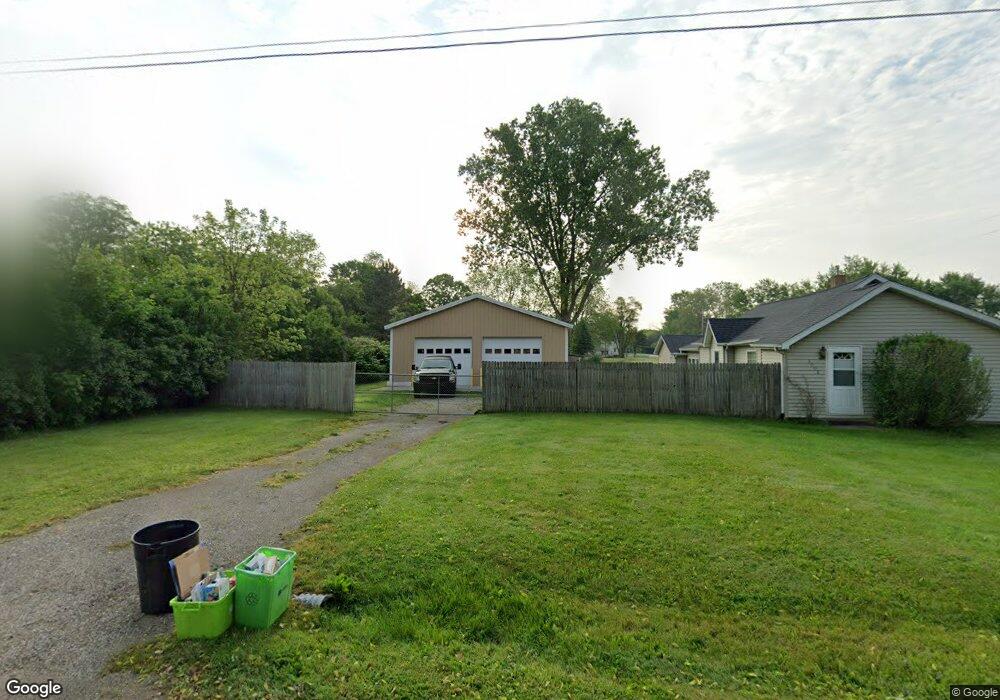 3012 Stockbridge St, Flint, MI 48506 - photo 1