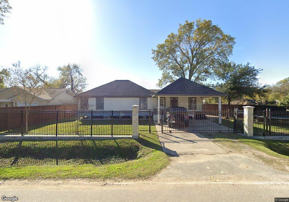 2902 Cedar Hill Ln, Houston, TX 77093 - photo 1