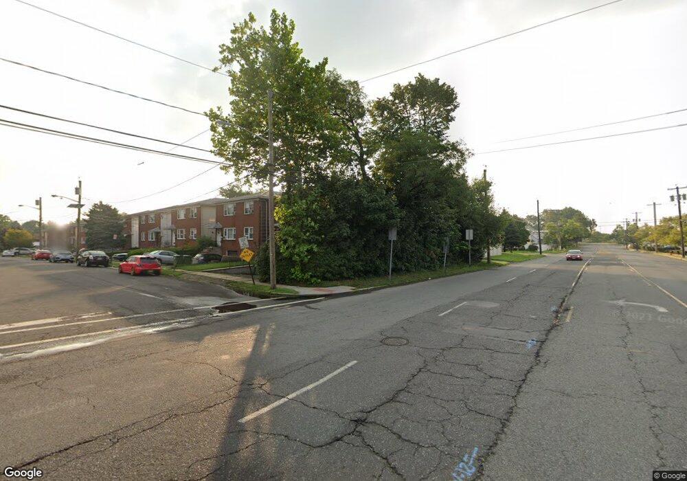 445 Gable Ln, Linden, NJ 07036 - photo 1