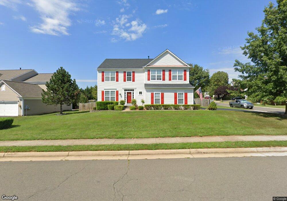 14938 Fruit Tree Ct, Woodbridge, VA 22193 - photo 1