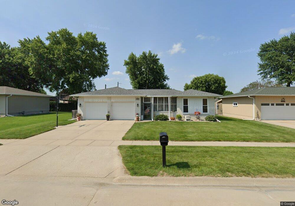 703 E Prospect Ave, Norfolk, NE 68701 - photo 1