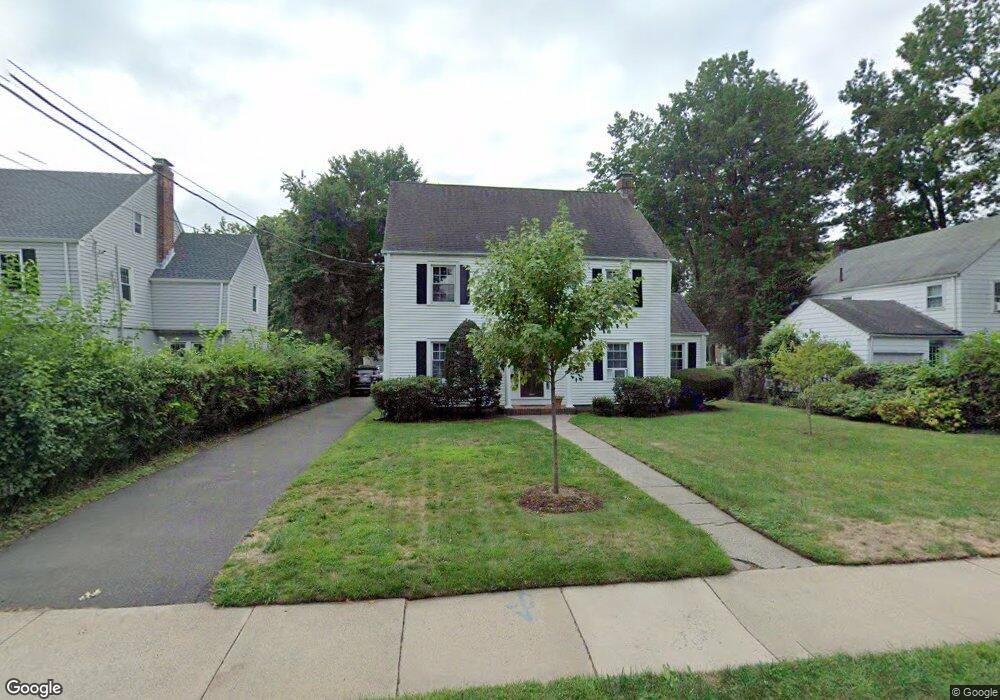 1637 Asylum Ave, West Hartford, CT 06117 - photo 1