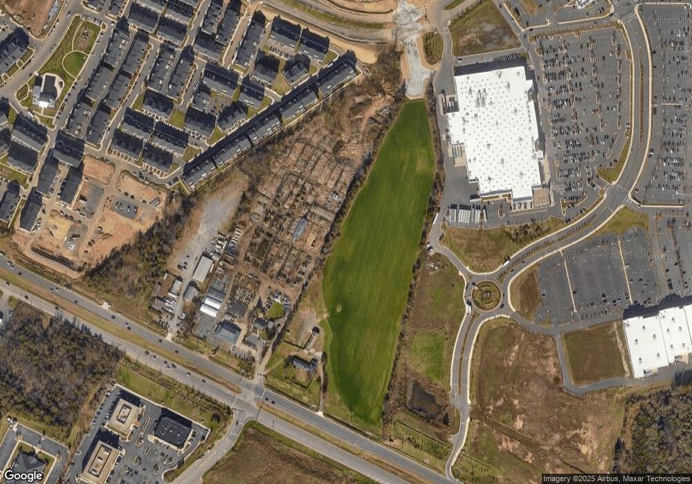 42690 John Mosby Hwy, Chantilly, VA 20152 - photo 1