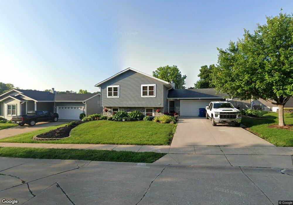 1419 W 48th St, Davenport, IA 52806 - photo 1