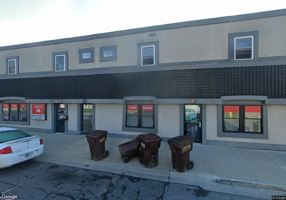 202 N Jackson St unit 202 N Jackson St uni, Auburn, IN 46706 - photo 1