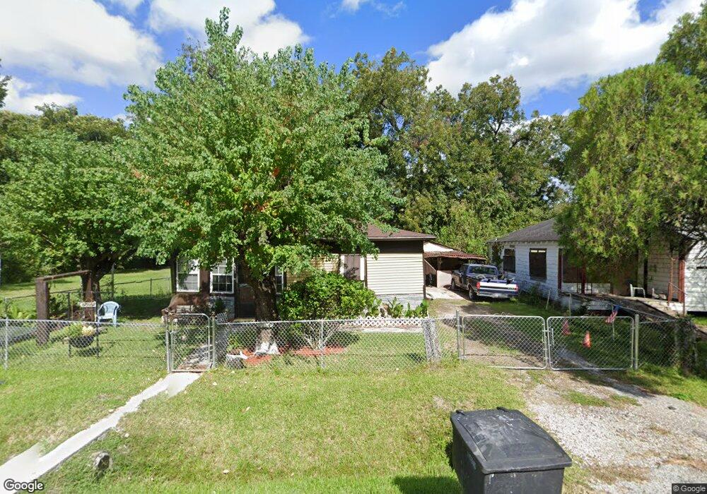 5533 Denmark St, Houston, TX 77028 - photo 1