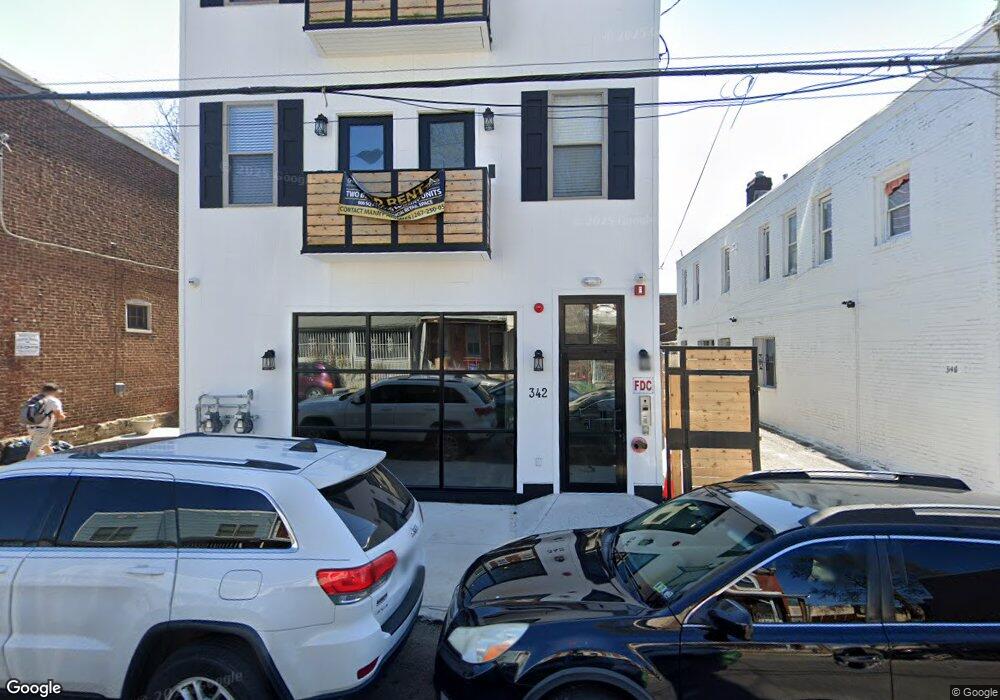 342 W Queen Ln, Philadelphia, PA 19144 - photo 1