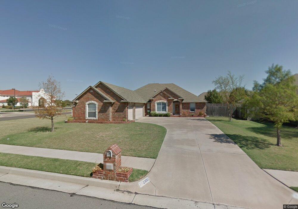 2300 Richland Dr, Edmond, OK 73012 - photo 1