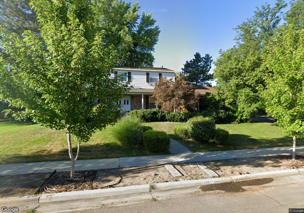 1498 Tallowood Cir, Sandy, UT 84093 - photo 1