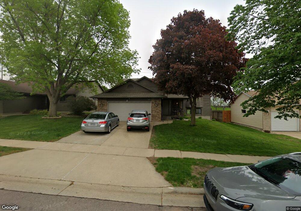 2612 S Avondale Ave, Sioux Falls, SD 57110 - photo 1