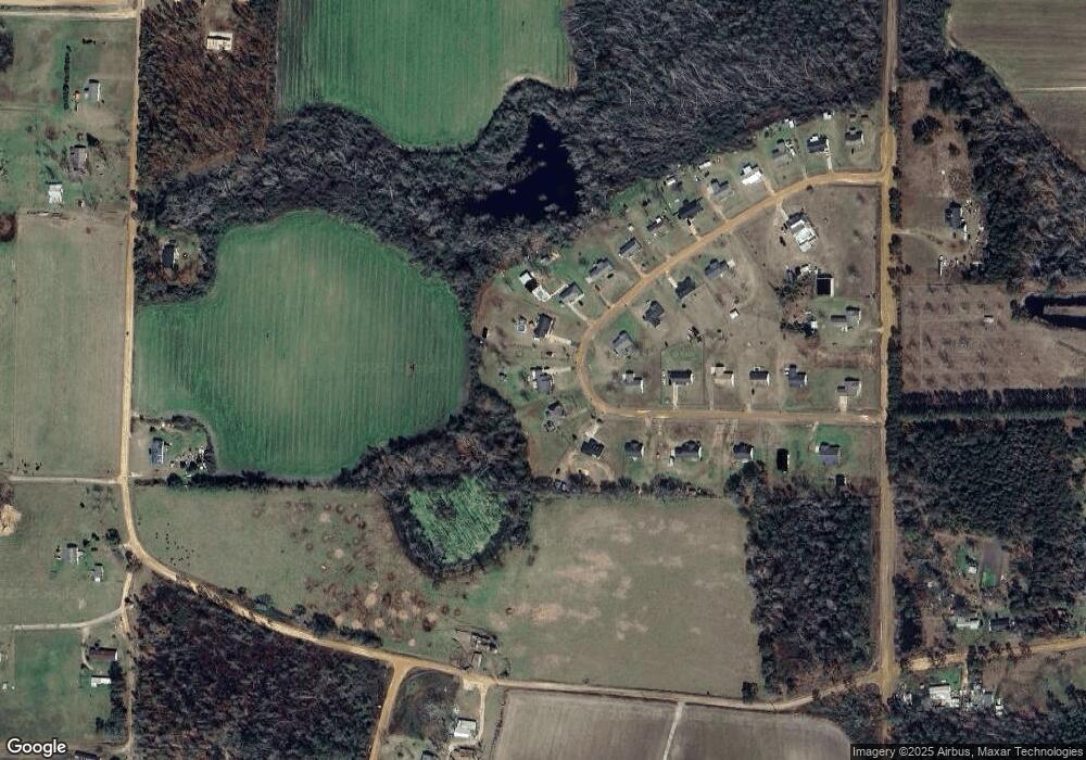 228 Grandview Cir, Douglas, GA 31535 - photo 1