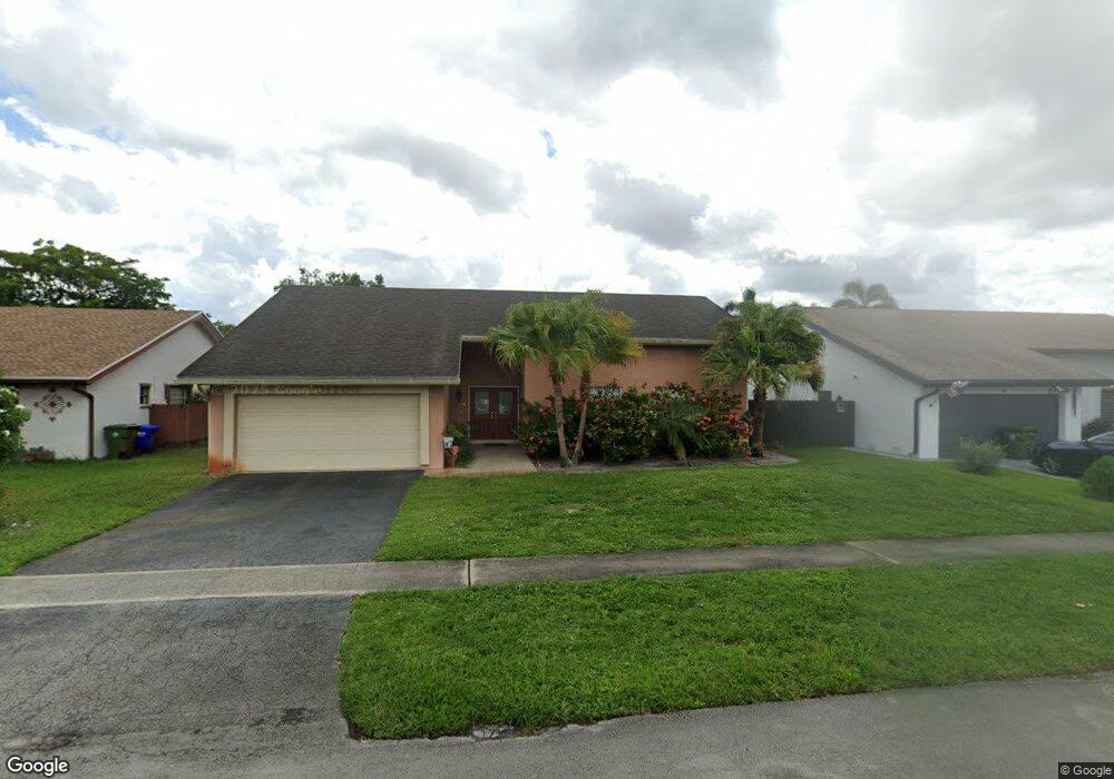 10120 Sheridan St, Pembroke Pines, FL 33026 - photo 1
