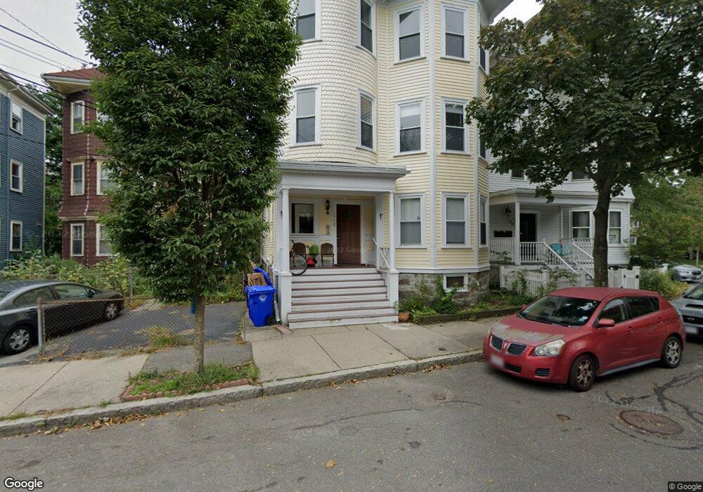 118 Franklin St unit 3,118, Brookline, MA 02445 - photo 1