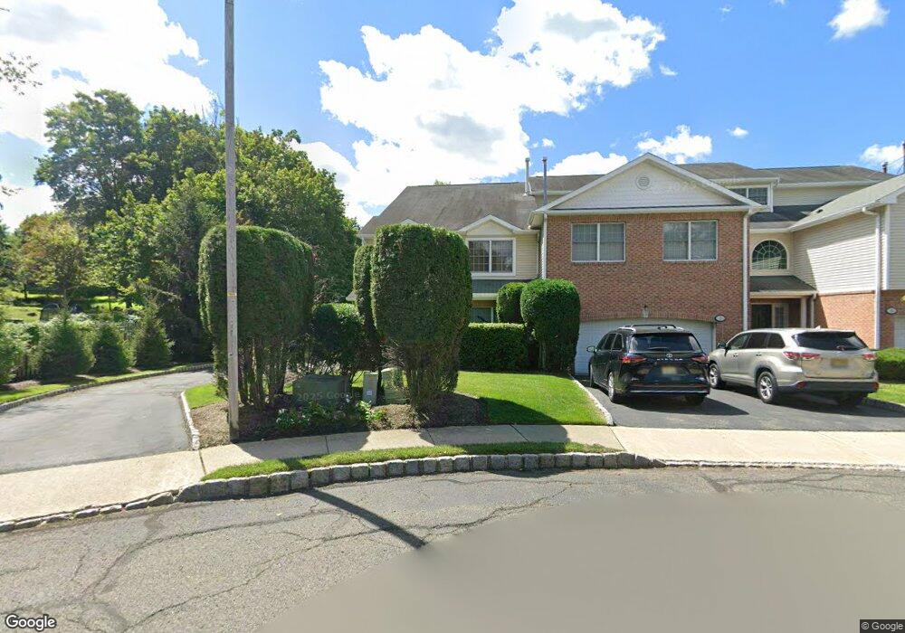 4 Waldeck Ct, West Orange, NJ 07052 - photo 1